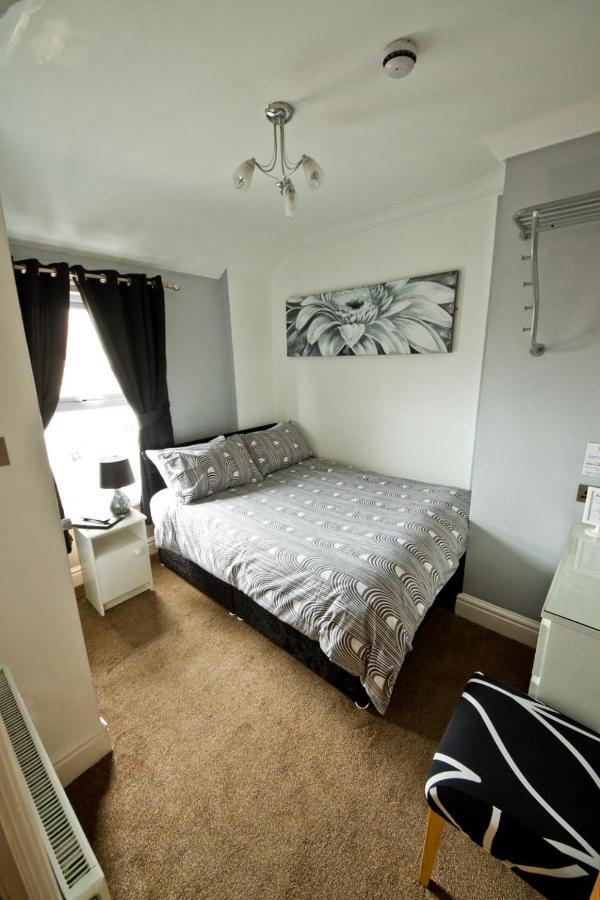 Rossall House , For Families & Couples Blackpool Zewnętrze zdjęcie